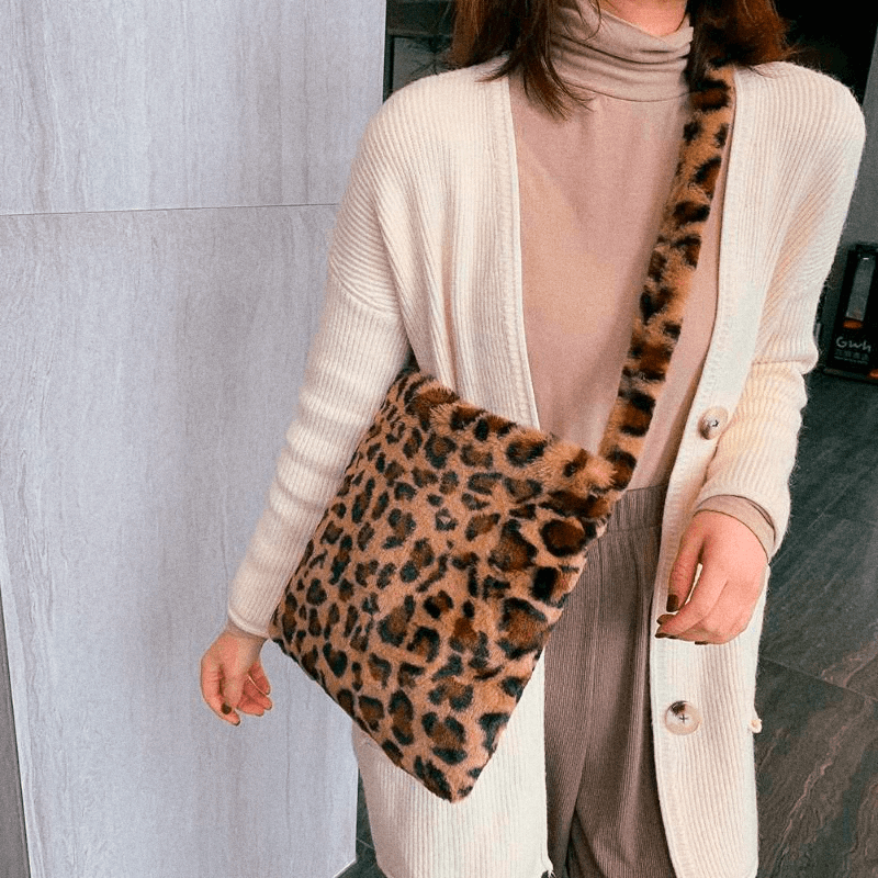 Bolsa Leopardo Pelúcia Fluffy - Ohbabyohman