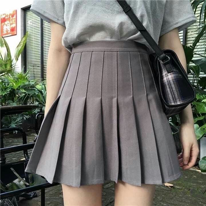 Saia Plissada Colegial vintage cinza